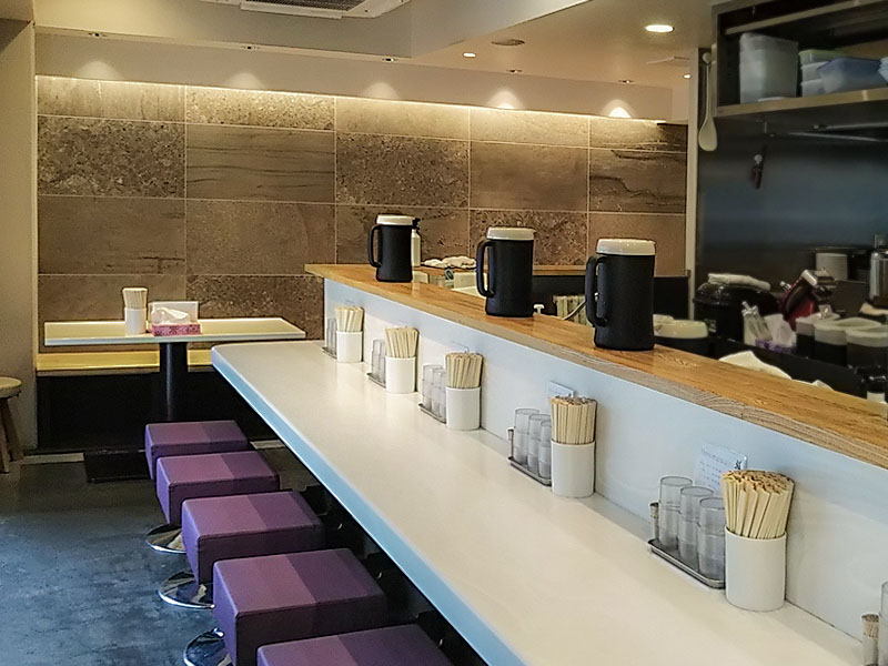 らーめん鱗 茨木店